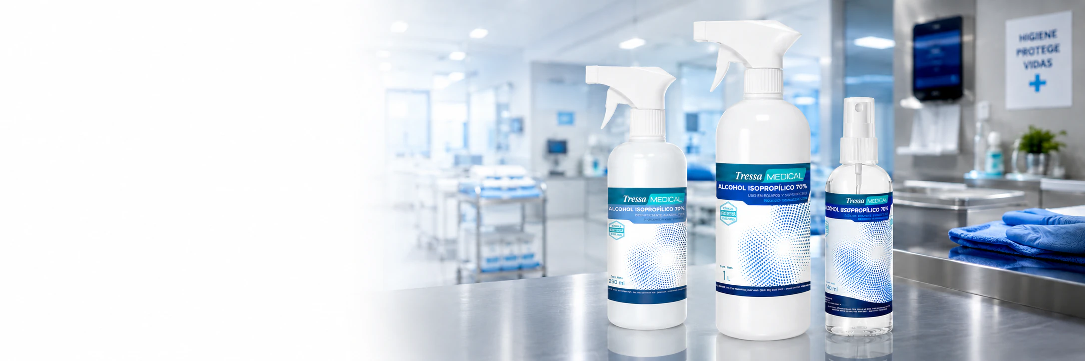 Alcohol Isopropílico 70° Tressa Medical, desinfectante para uso en equipos y superficies, no requiere enjuague y de rápida evaporación, disponible en 140 mL, 250 mL y 1 L, en entorno hospitalario